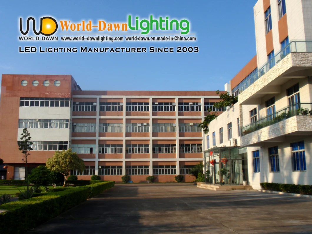 High Quality Efficient Energy-Saving Garden Street Light IP66 Waterproof Outdoor Solar Light